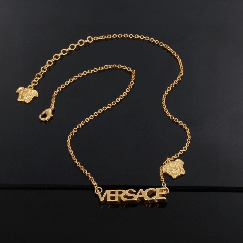 VERSACE